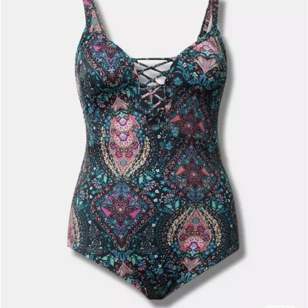 New Torrid Wireless Plunge One-Piece Swimsuit plus Size 1x NWT Black